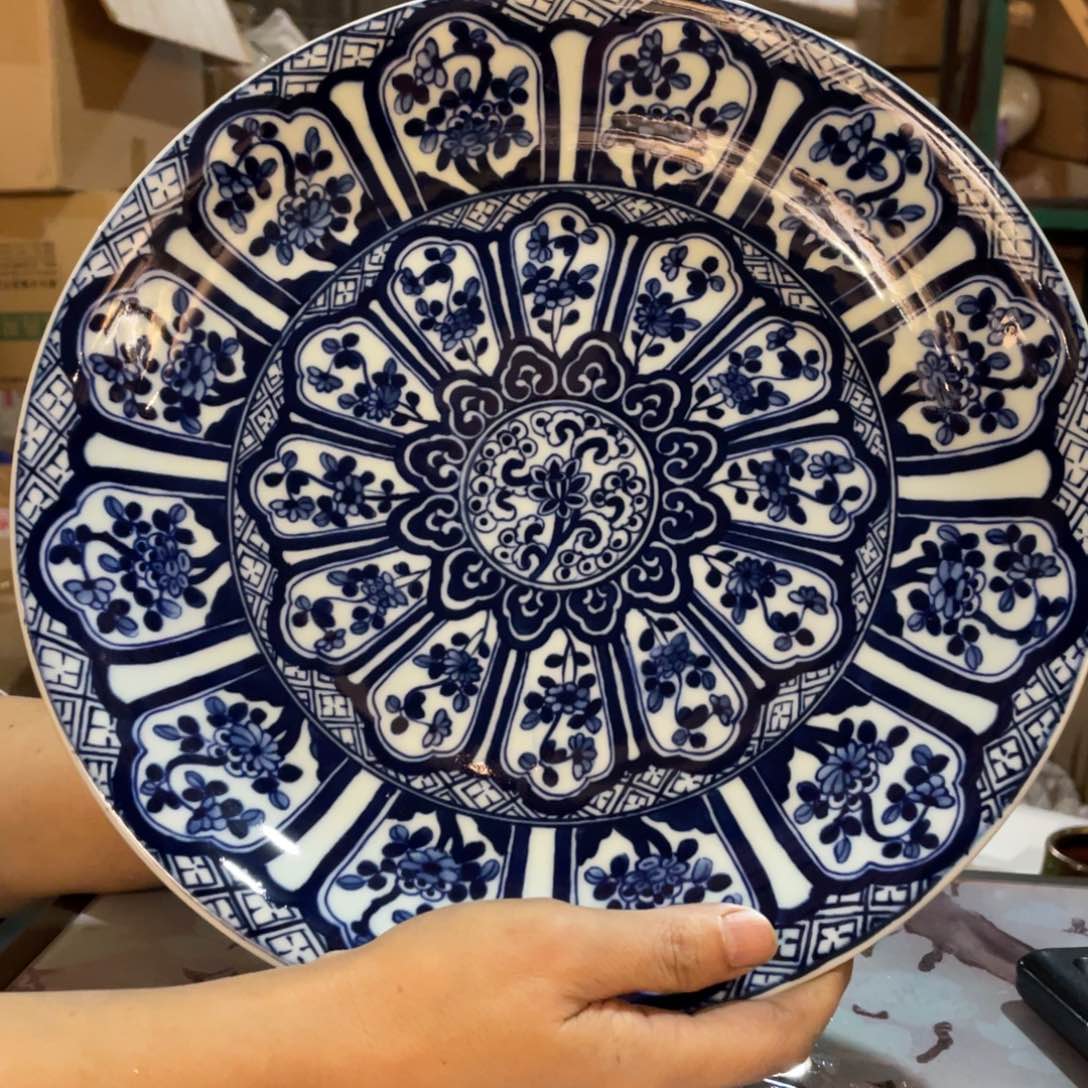 陶瓷花瓶，工艺品摆件。