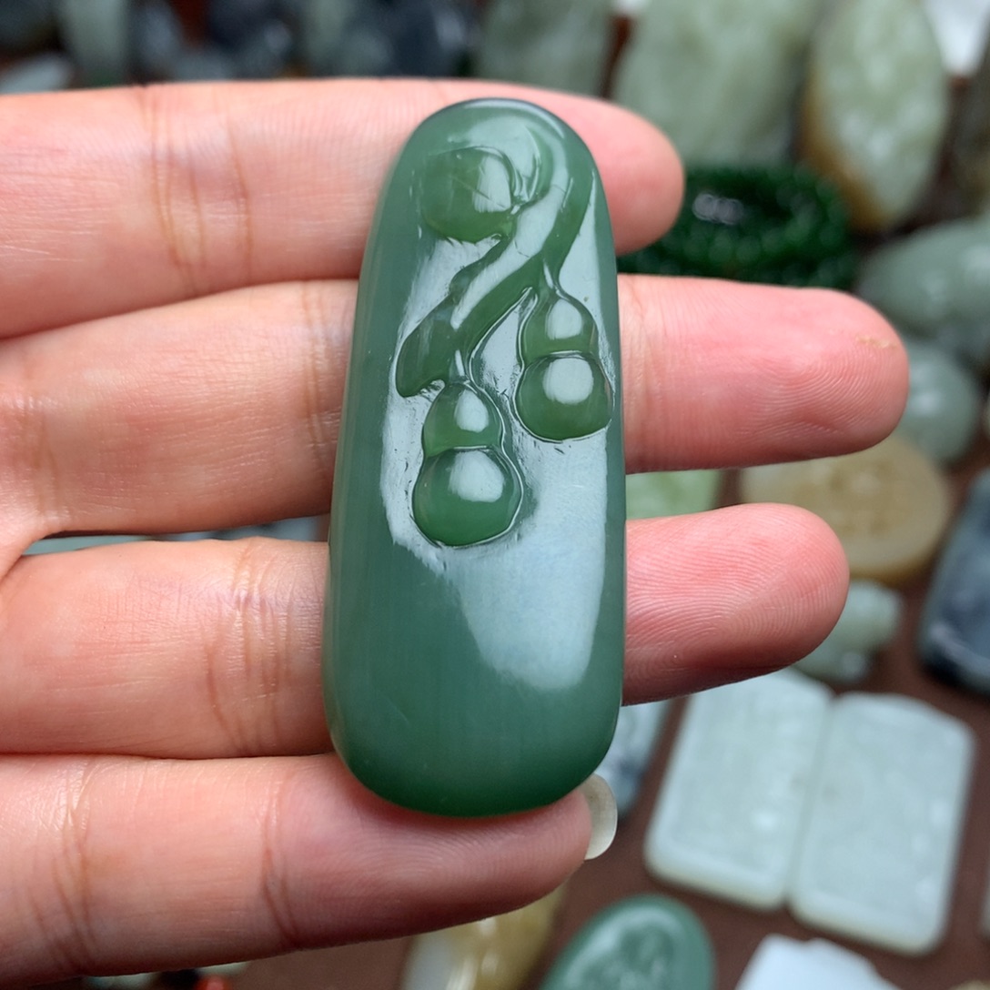 和田玉挂件未镶嵌