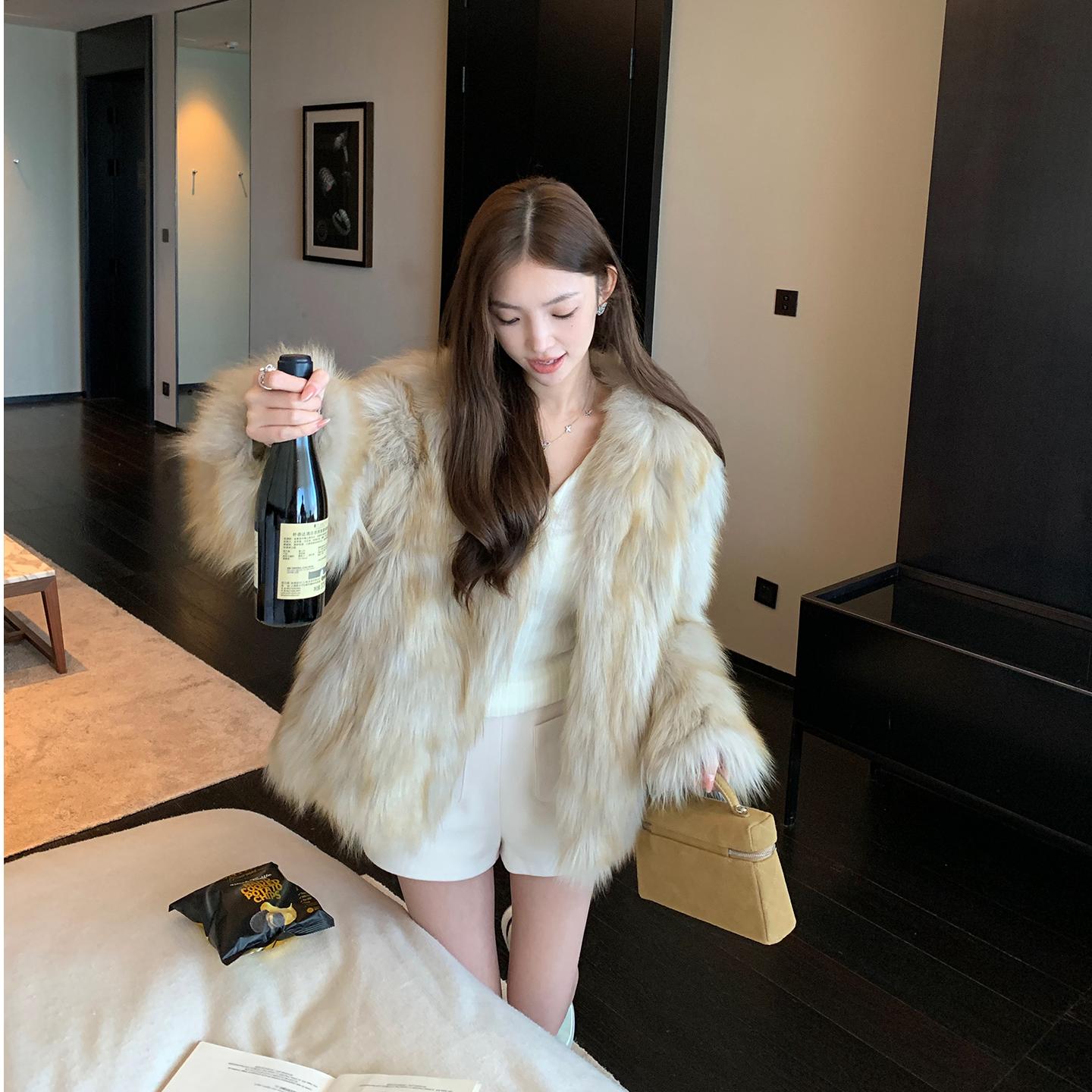 人造皮草 仿狐狸毛外套女冬季新款加厚保暖宽松短款V领时尚毛外套