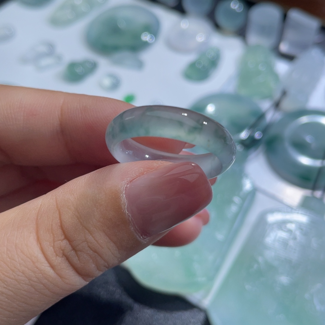 定制翡翠未镶嵌戒指