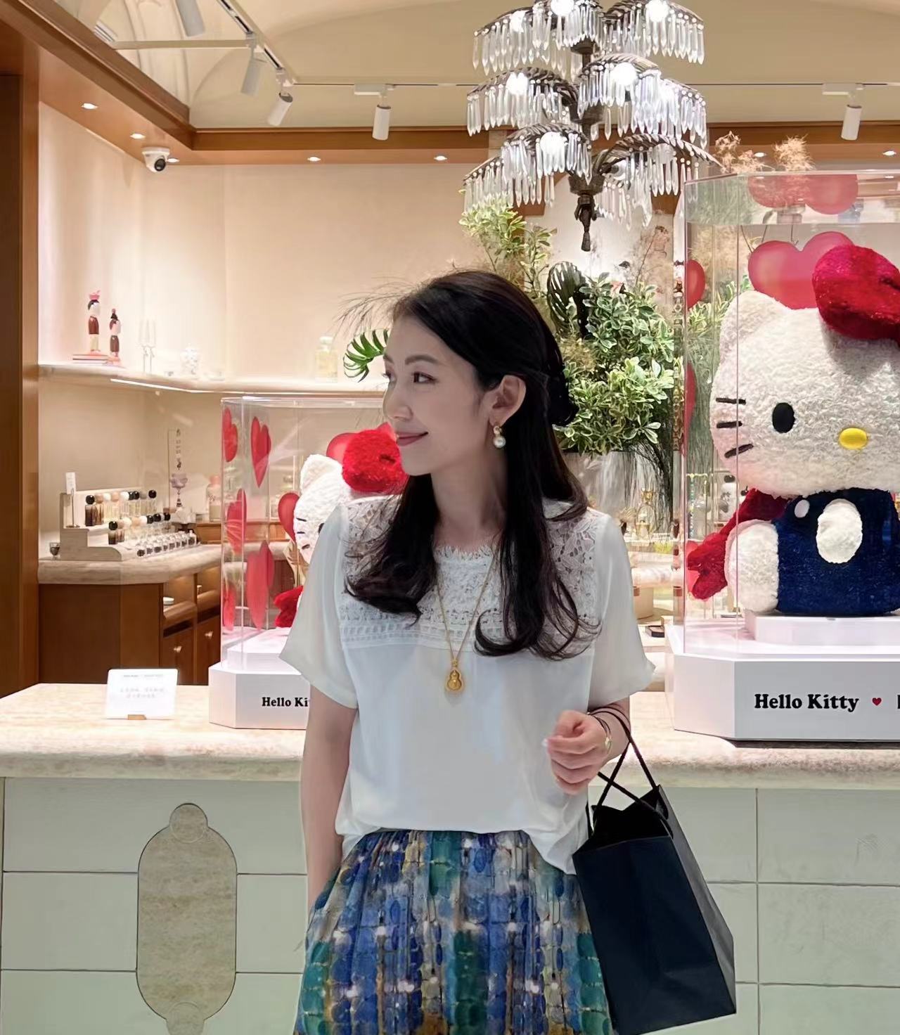 【镂空刺绣碎花】CHUN家时尚夏季经典百搭气质桑蚕丝双乔T恤