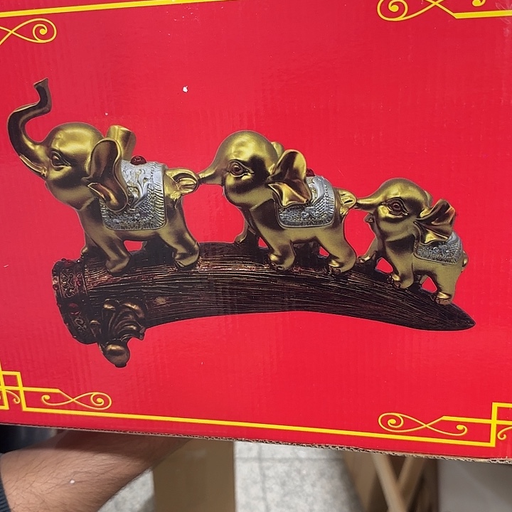 B***e树脂摆件哈哈哈哈