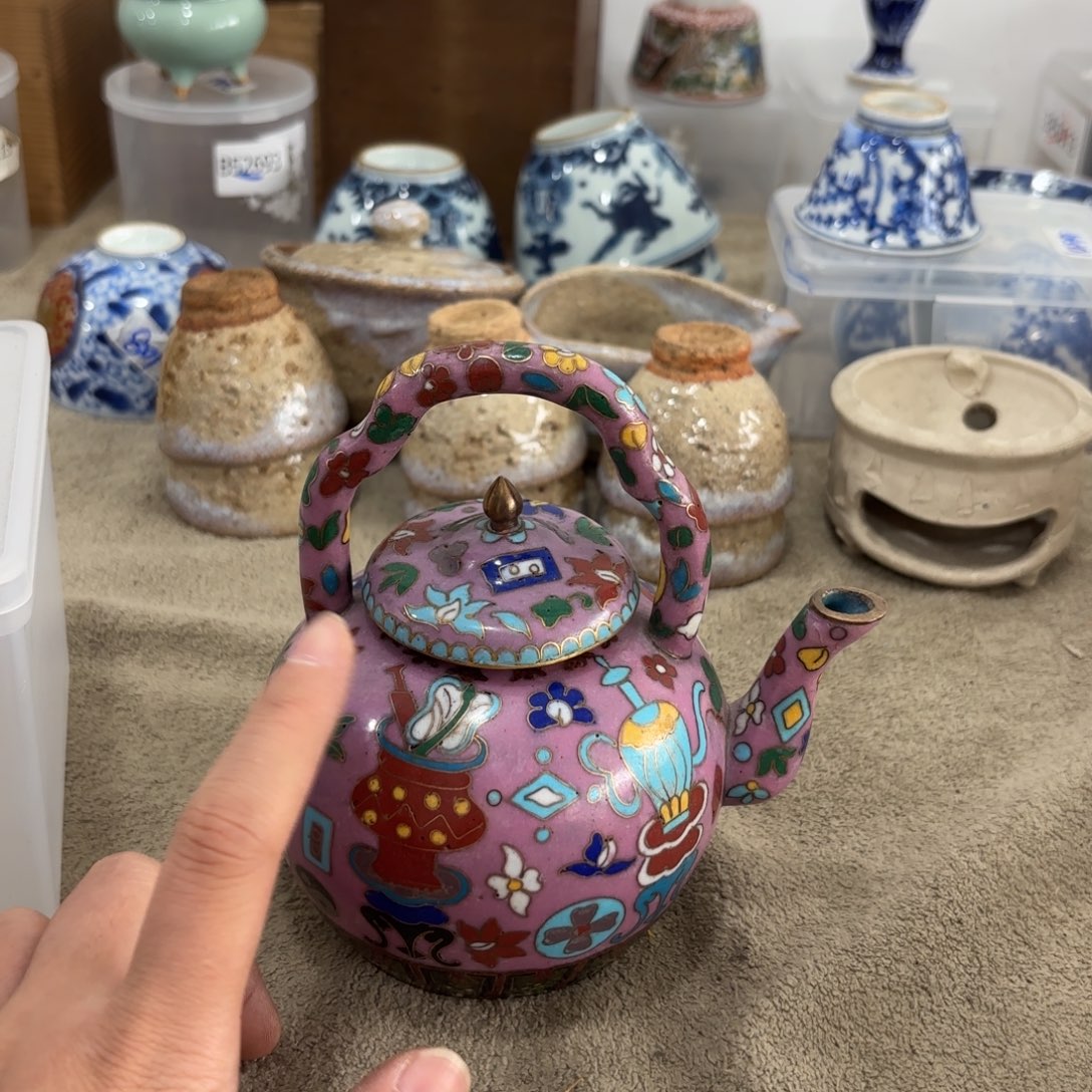 瓷片非常好看的花瓶 