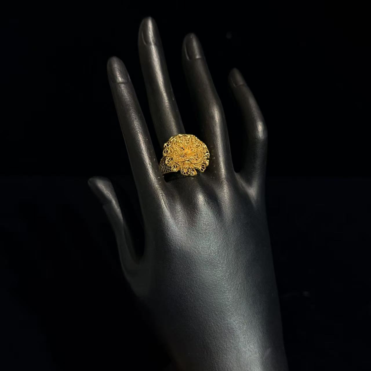 B播    足金999   7.95g    戒指