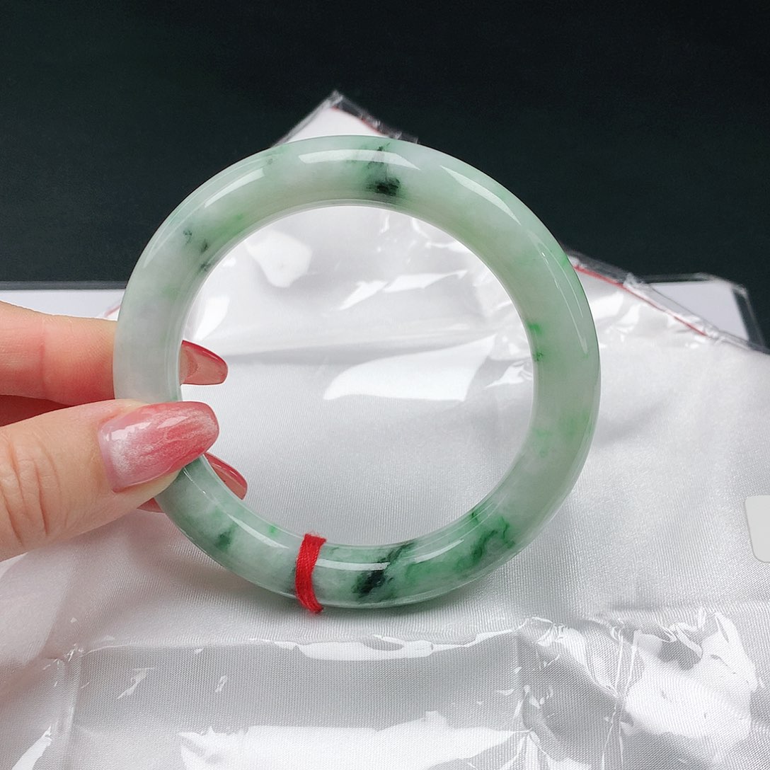 翡翠手镯未镶嵌翡翠252