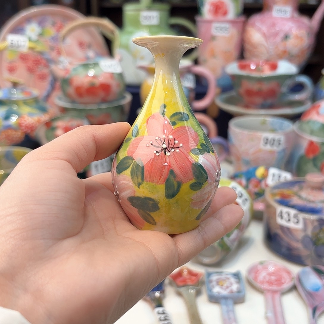 瓷片兔兔好e k l k lv tu t