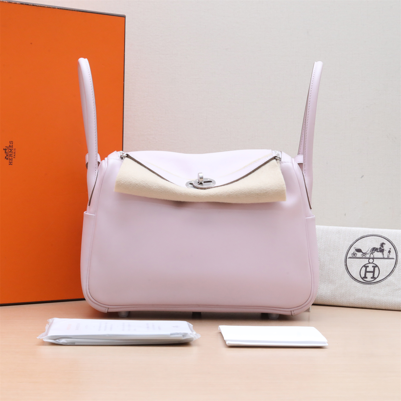 99新 Hermes/爱马仕 小花攀攀Lindy 26 金棕色梦幻紫 S皮 U刻包