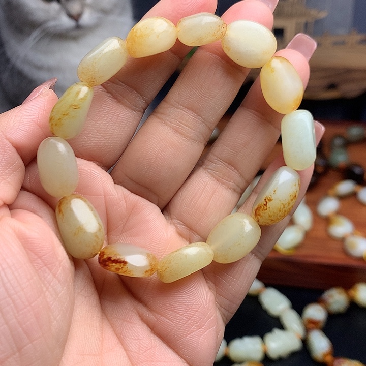 和田玉未镶嵌手串