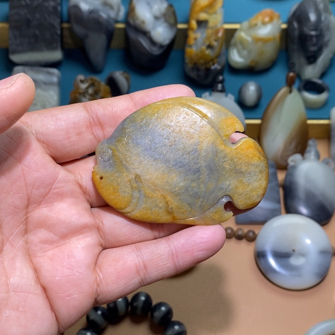 未镶嵌和田玉把件温**行