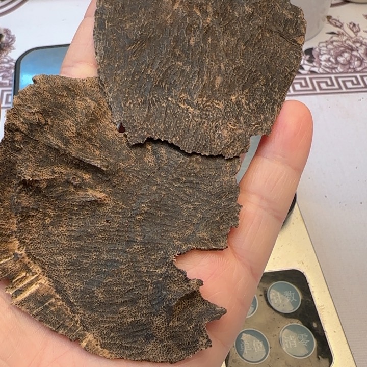 沉香摆件海南沉水包头8.2克