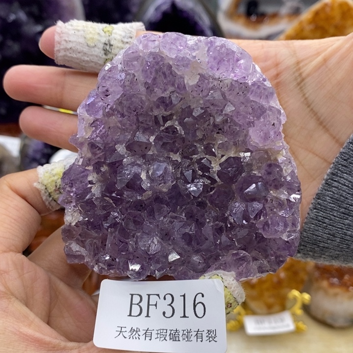 爱***柒水晶大型摆件（非配饰）未镶嵌