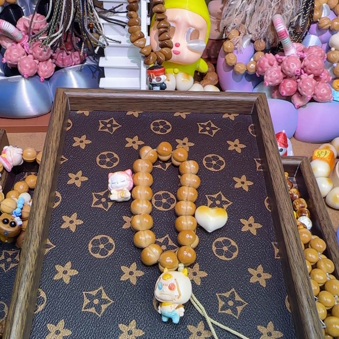 诚***。吊坠猴头核桃1111111111