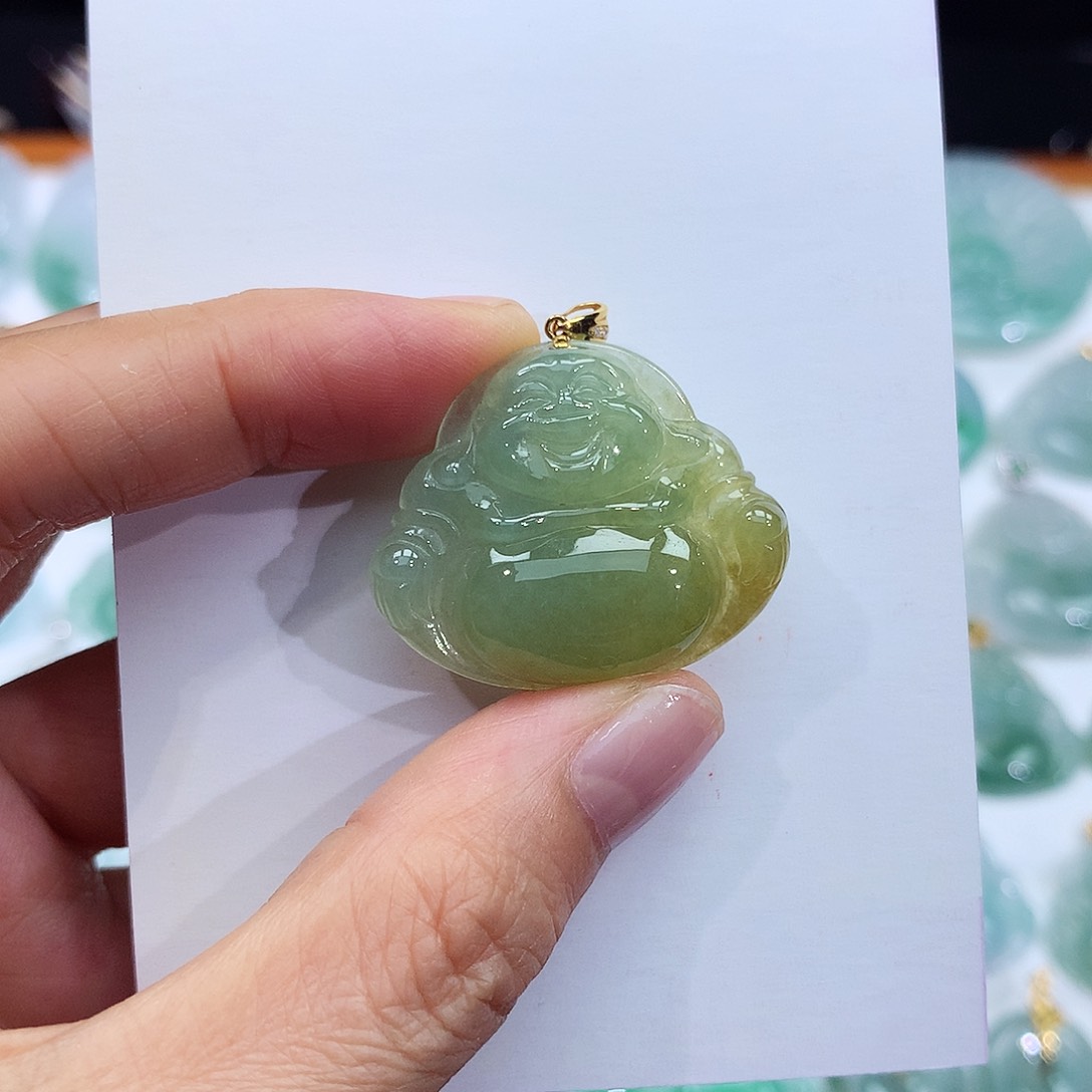 翡翠18K金镶嵌颈饰翡翠吊坠
