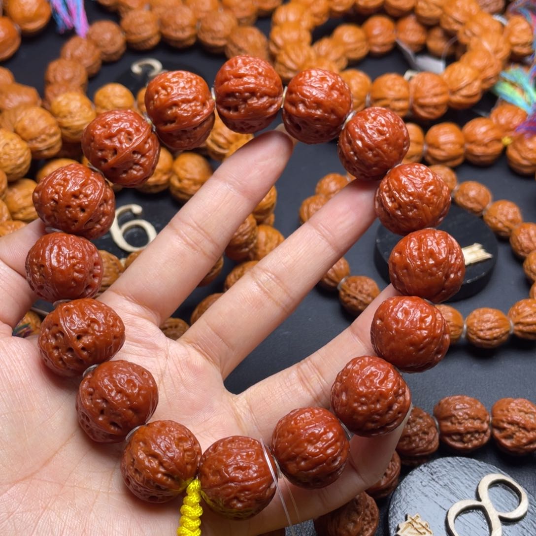 文玩核桃手串元宝111