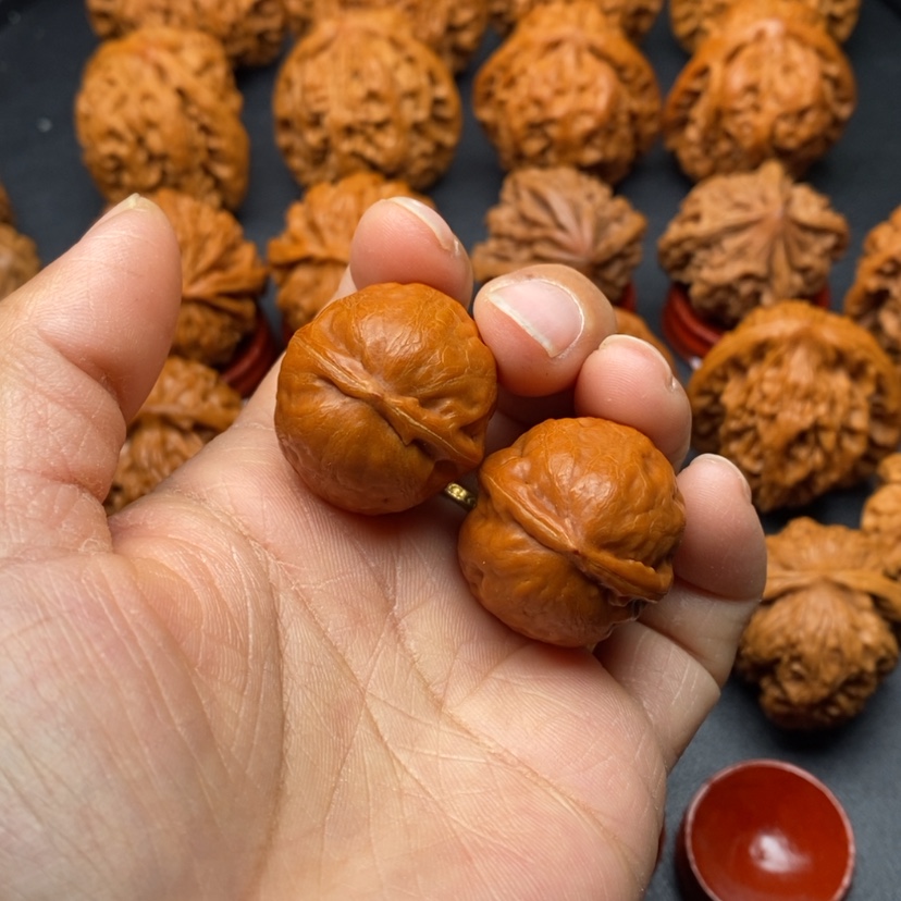 【闪购商品】文玩核桃把件瓷娃娃