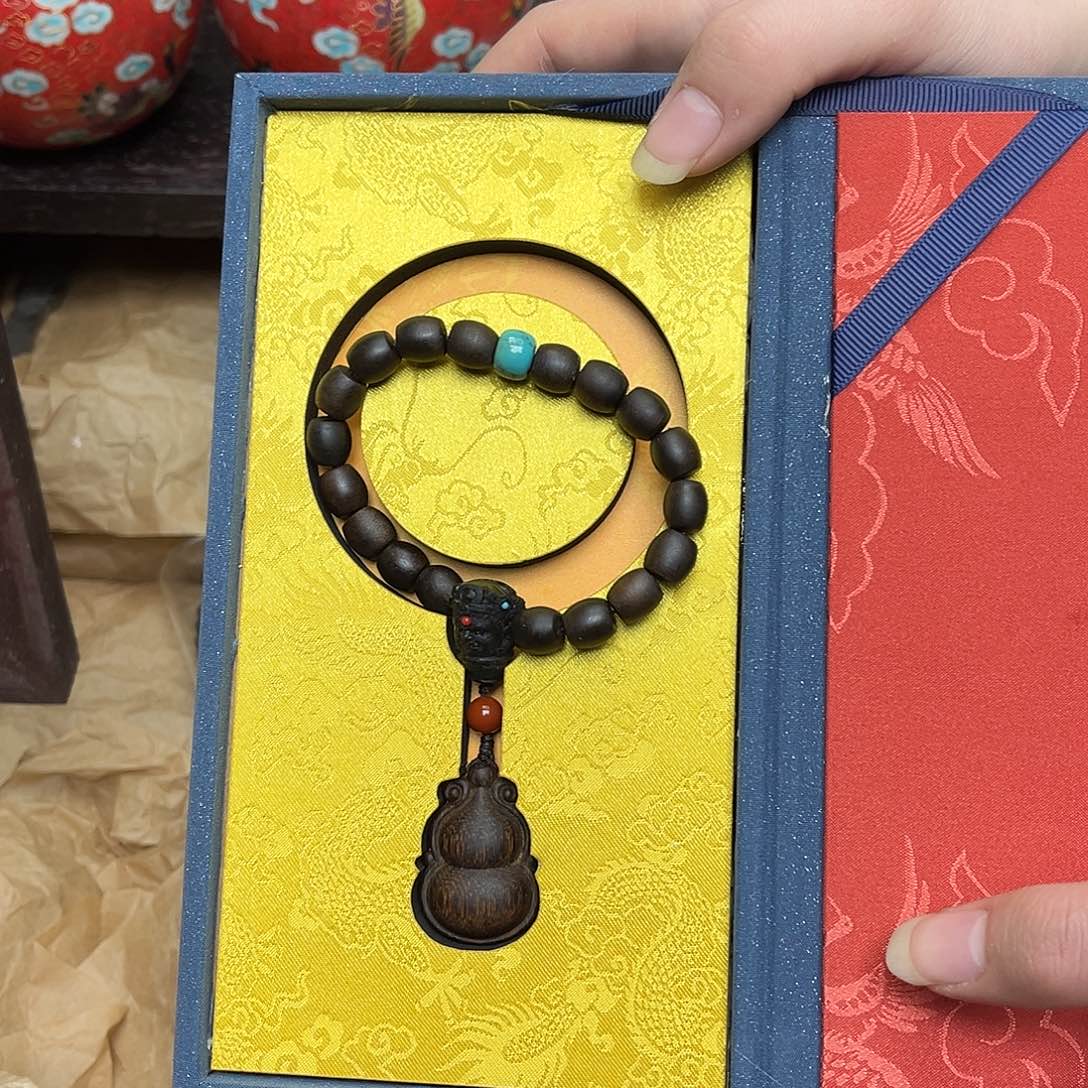 大叶紫檀（黑酸枝木类）