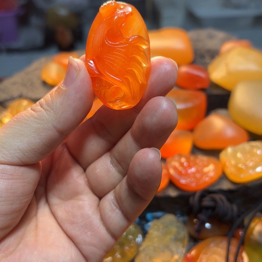 石英质玉挂件未镶嵌天*