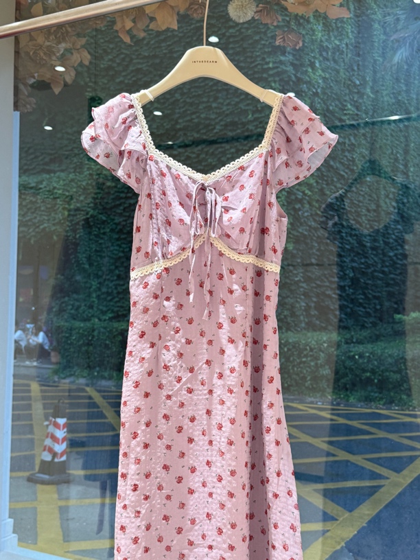 梦里-陳 度假风v领连衣裙