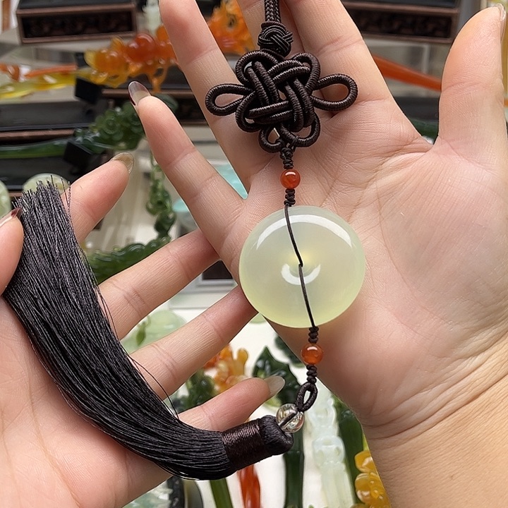 蛇纹石玉岫玉车挂未镶嵌