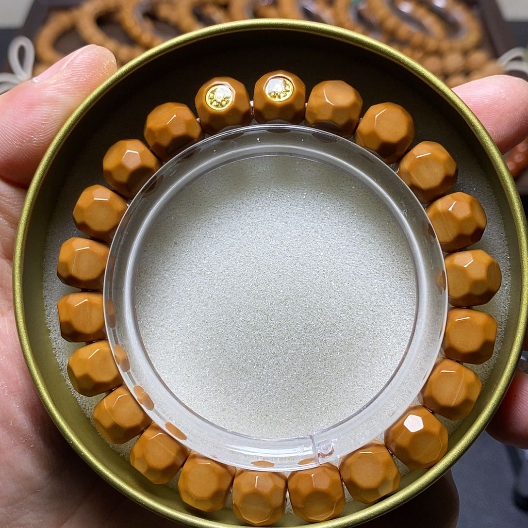 猴头核桃手串双18k金标毕业六方尺寸10左右全品97号