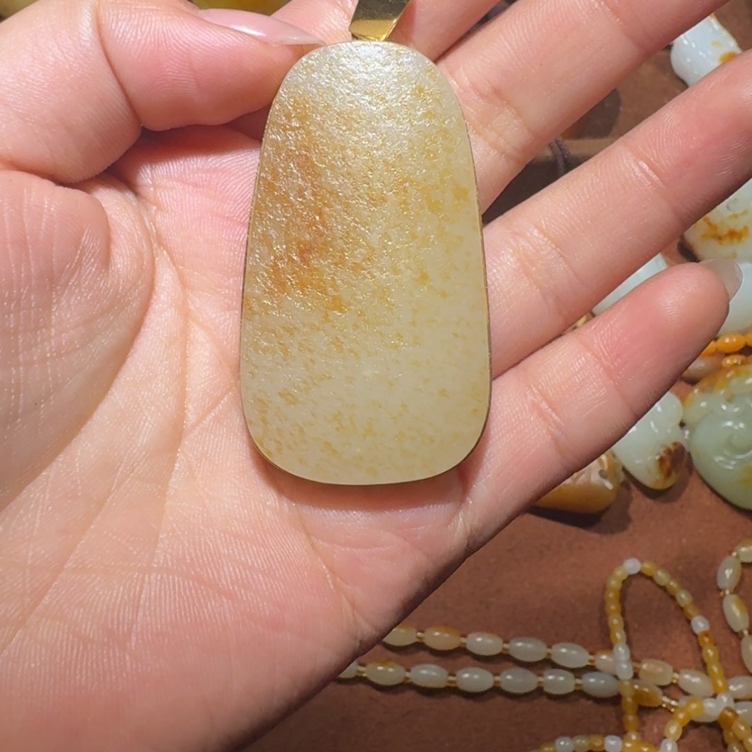 和田玉挂件18K金镶嵌随***8