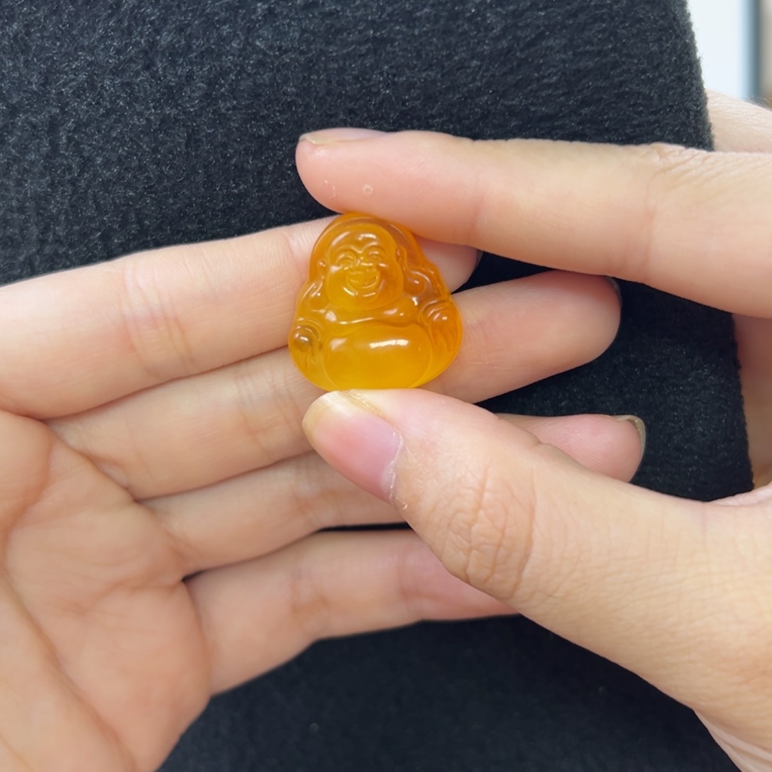 未镶嵌琥珀珠宝奇石