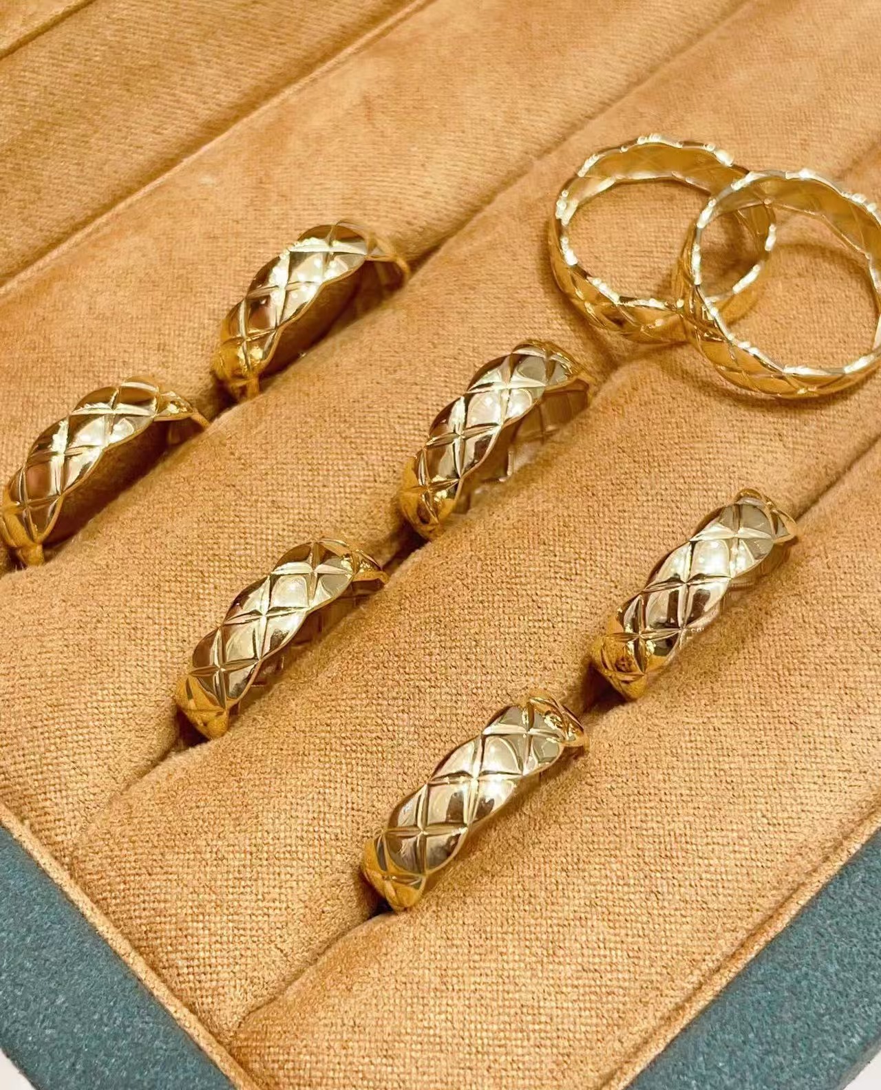 【金禧禧】18k金宽版香香戒指/多样发其一（拍大一号