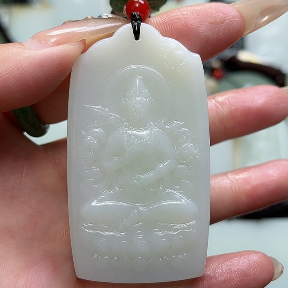 【闪购商品】颈饰未镶嵌和田玉