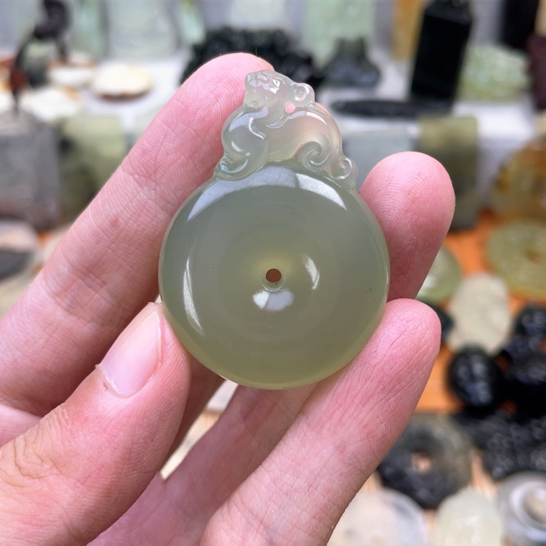 蛇纹石玉未镶嵌颈饰用****1