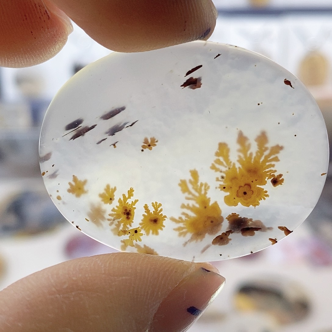 未镶嵌玛瑙/玉髓珠宝奇石