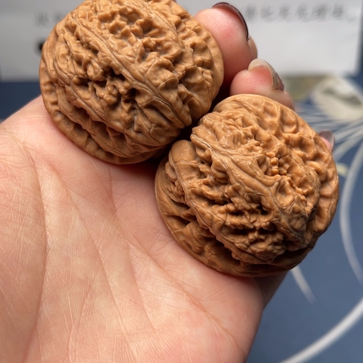 文玩核桃把件粗筋39