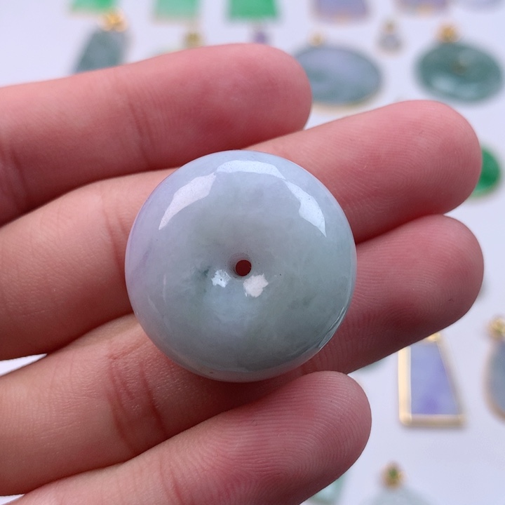 翡翠颈饰未镶嵌天然翡翠a货