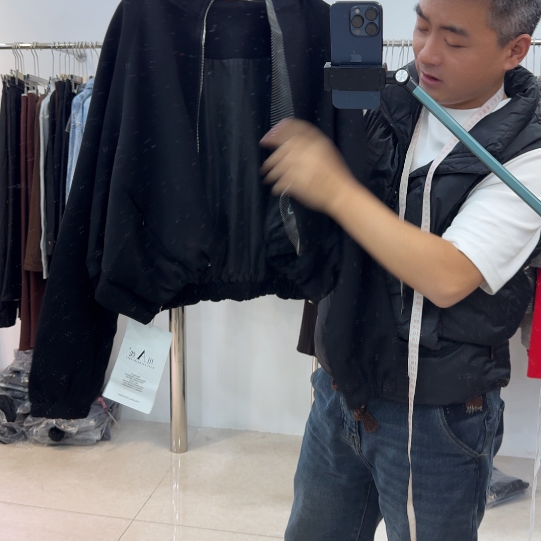 童***妈在干嘛我也在看电影我878