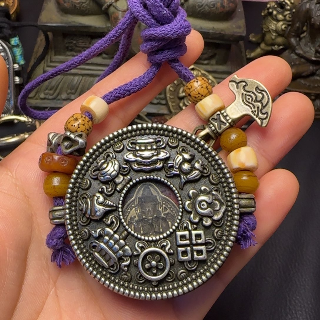 M***J泥塑藏传牌子……藏传牌子