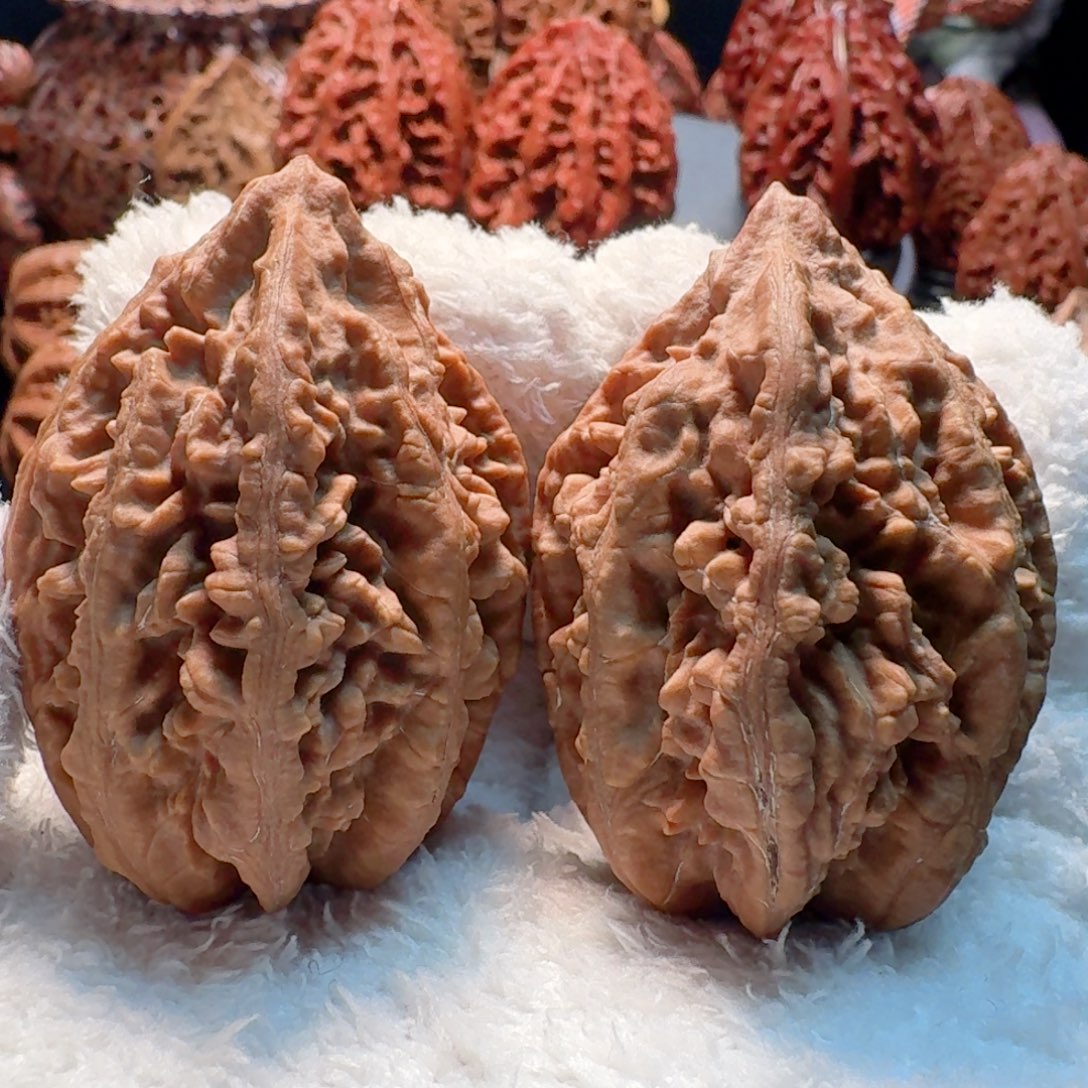 文玩核桃吊坠豆粒塔