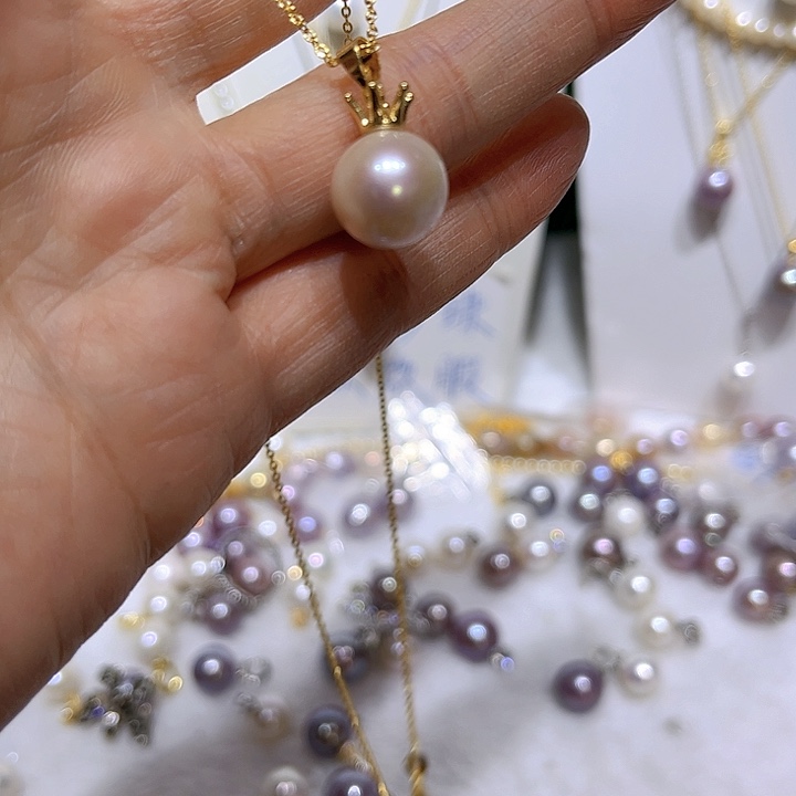 淡水珍珠白珠金色素皇冠吊坠未镶嵌