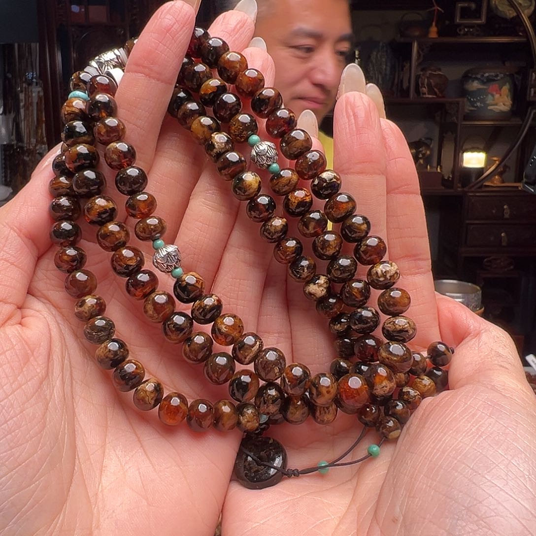 琥珀裸石未镶嵌抚顺琥珀20359。8mm