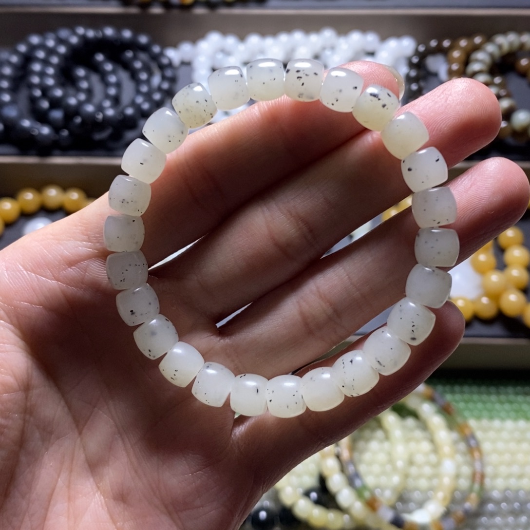 和田玉未镶嵌手链