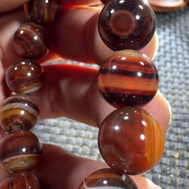 冯***玛瑙/玉髓未镶嵌颈饰