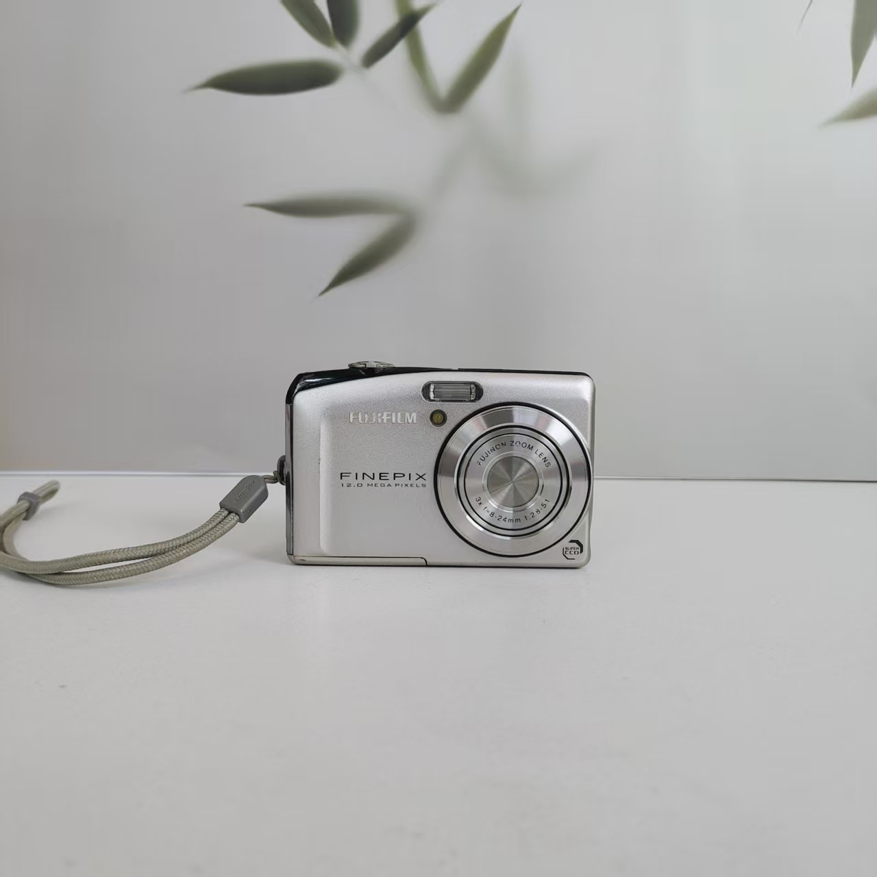 9新 Fujifilm/富士 F50fd ccd相机日版胶片感1200万像素3倍变焦