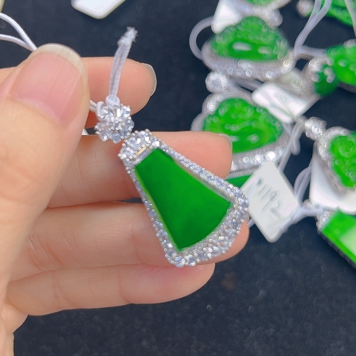 翡翠吊坠(不含链)银S925镶嵌