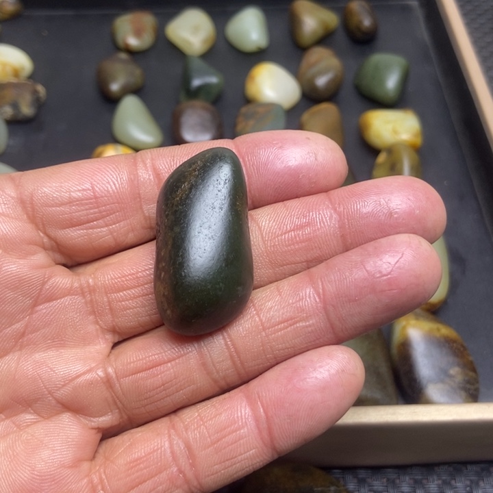 王***1和田玉（糖玉）未镶嵌珠宝奇石