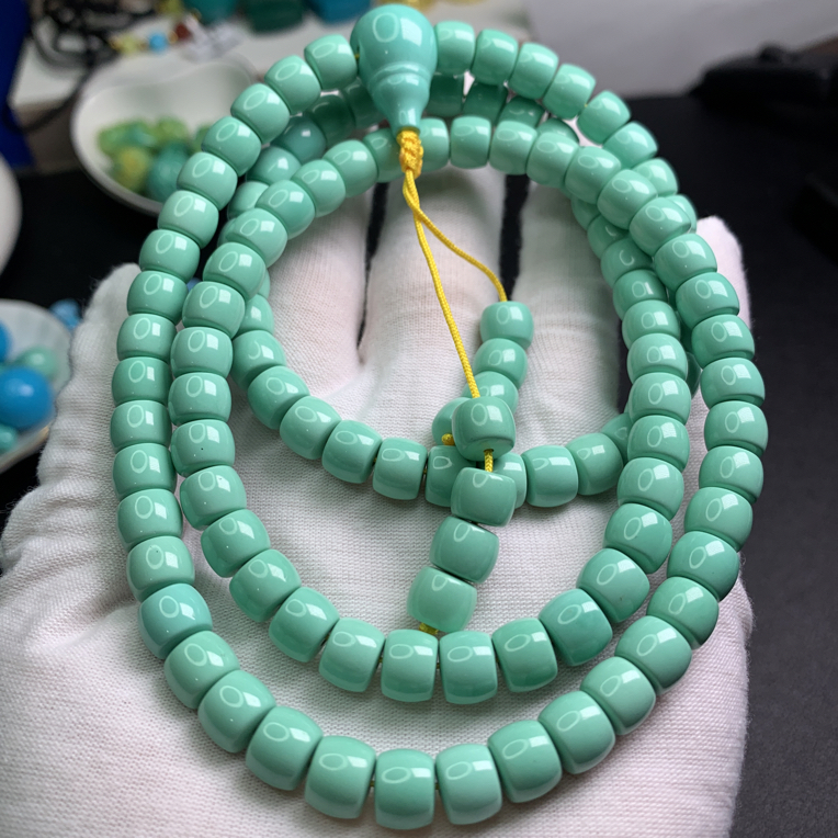 湖北原矿纯手工特色高瓷原石精工绿直切108长链7-8mm