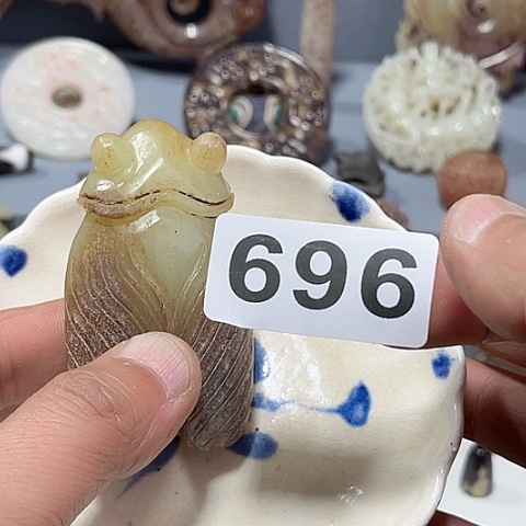 摆件瓷器是古代文化与传统绘画艺术之间