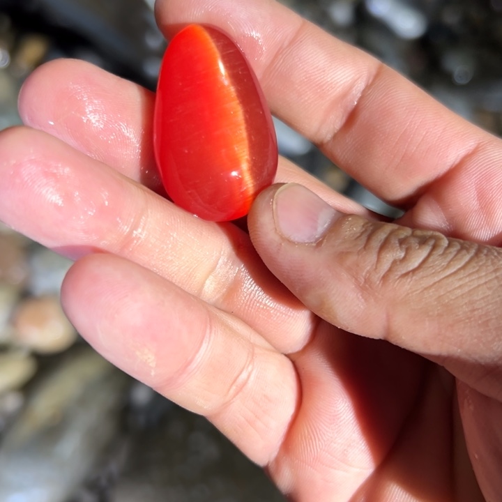 石英质玉未镶嵌车挂