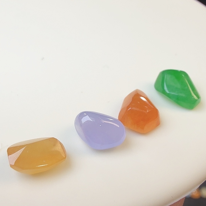 翡翠裸石随行裸石