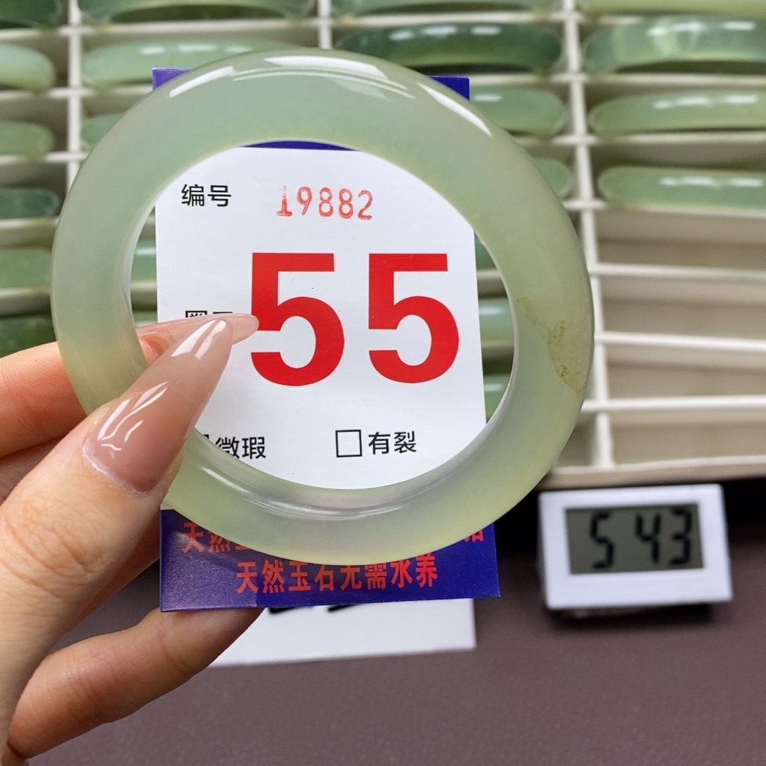 未镶嵌蛇纹石玉手镯