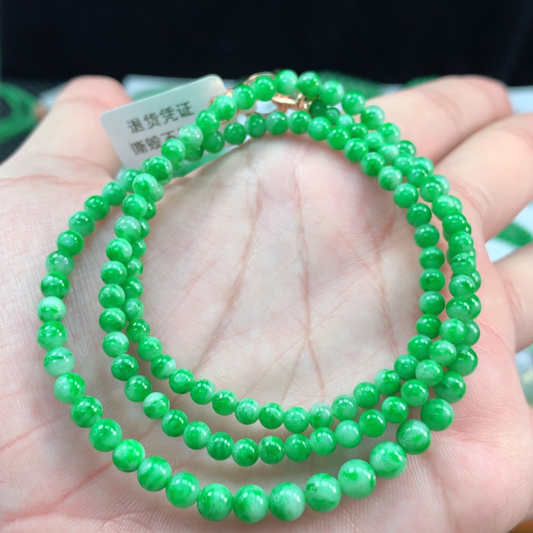 翡翠手链未镶嵌翡翠