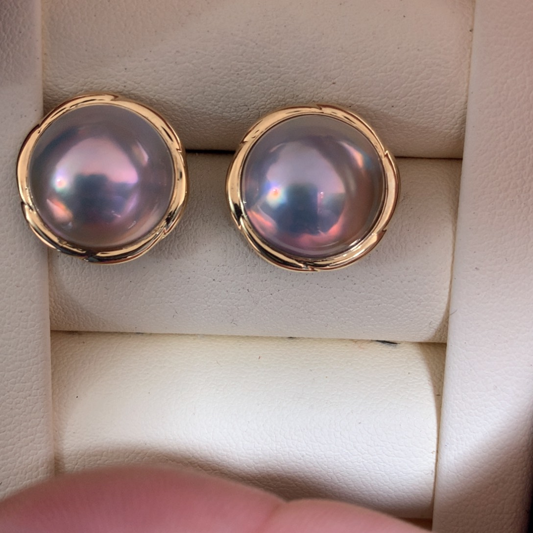 拼合珍珠（马贝珠）耳饰18K金镶嵌