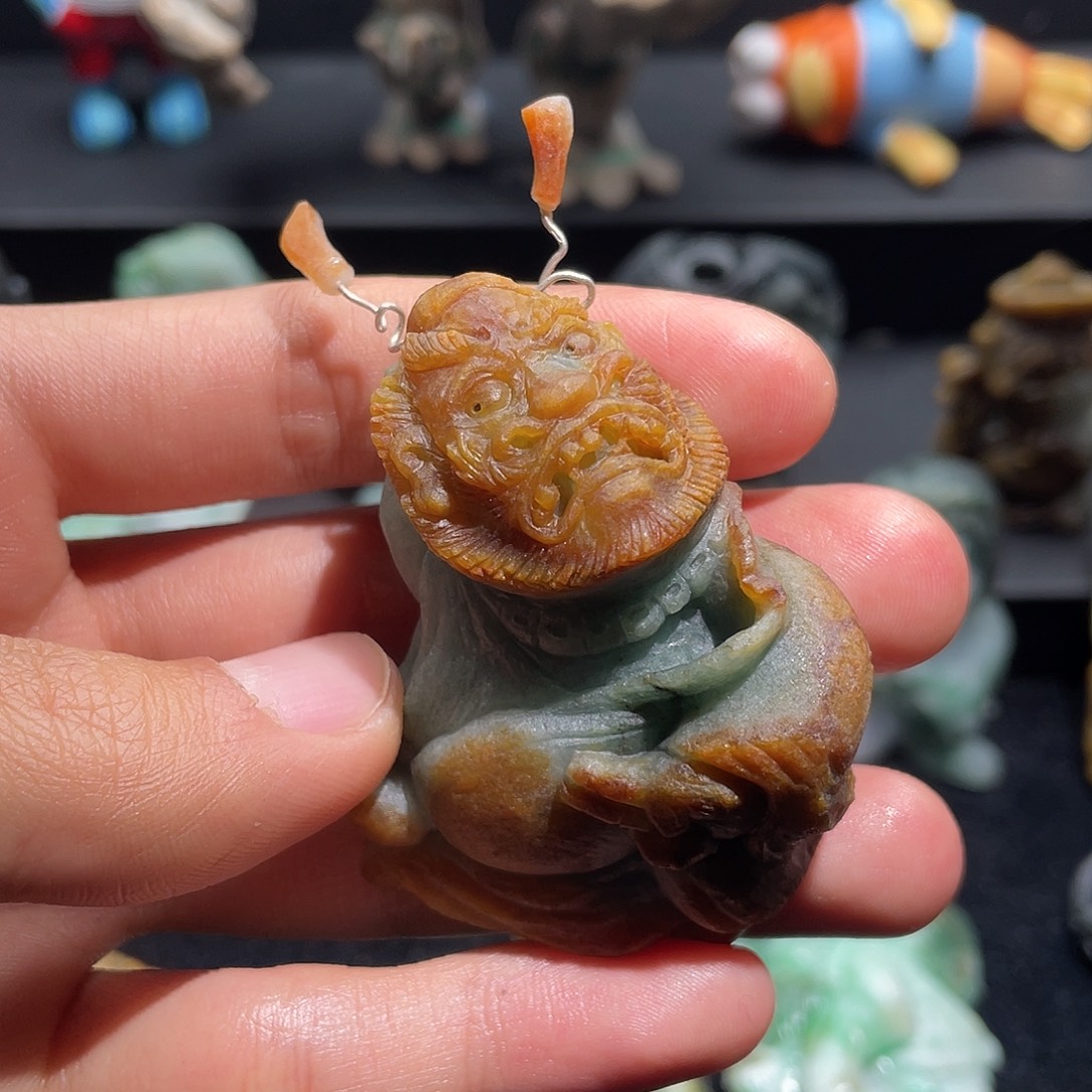 南***辙翡翠未镶嵌挂件钟馗